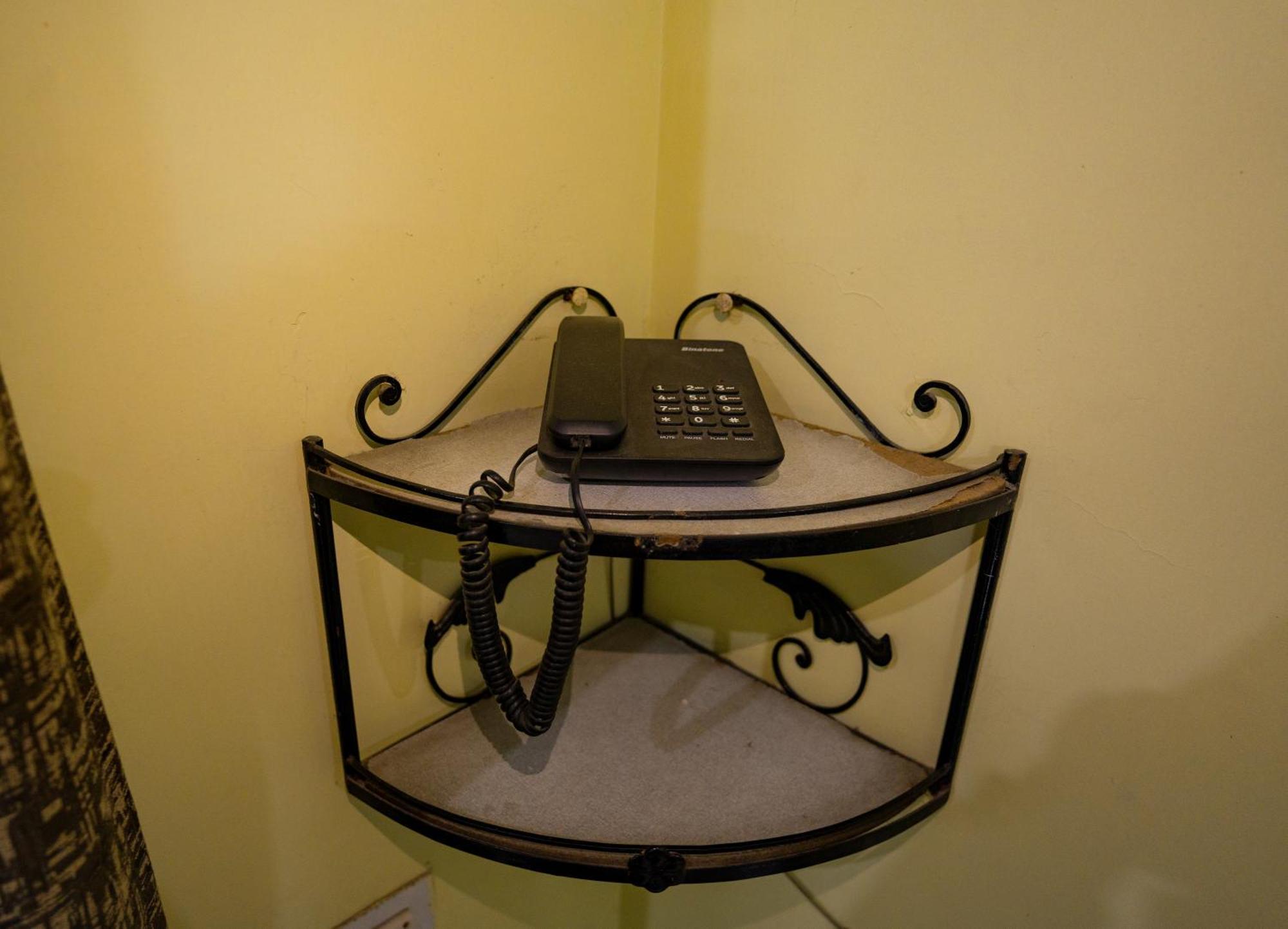 אינדורה Hotel Girdhar Mahal מראה חיצוני תמונה